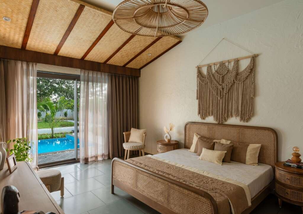 This contemporary farmhouse feels more like nature’s own hideaway