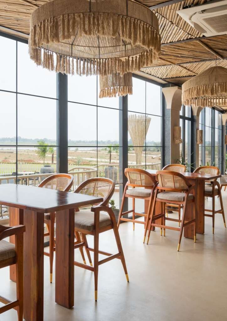 This Lakeside Retreat in Raipur Hides Its Structure and Lets Bamboo and Stillness Take Over
