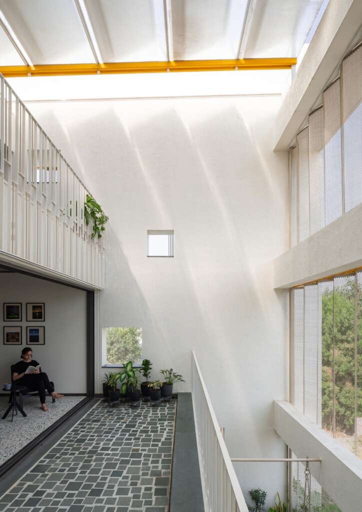 This cascading Rajkot home filters sunlight, protects privacy, and quietly defies its narrow plot
