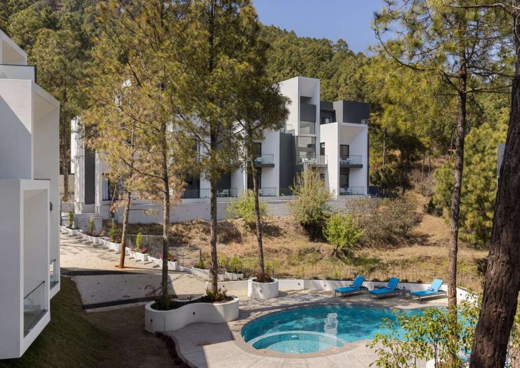 Sculpting Silence: A Hillside Resort that Frames Nature Through Architecture