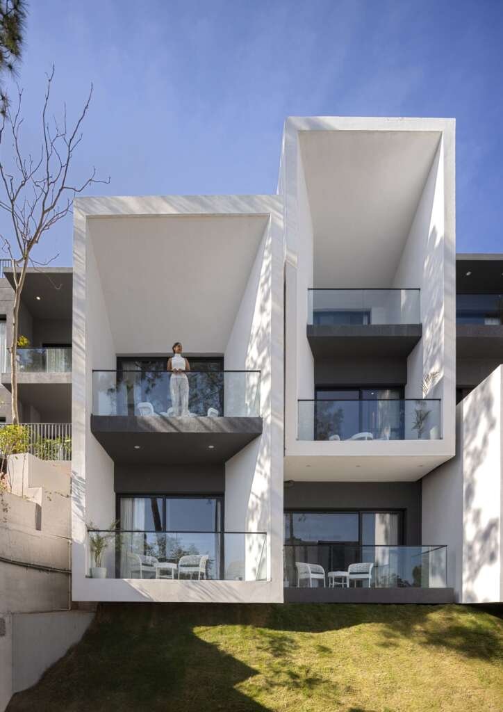 Sculpting Silence: A Hillside Resort that Frames Nature Through Architecture