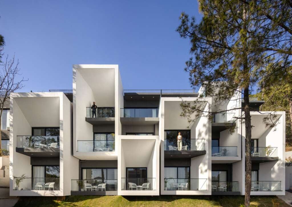 Sculpting Silence: A Hillside Resort that Frames Nature Through Architecture
