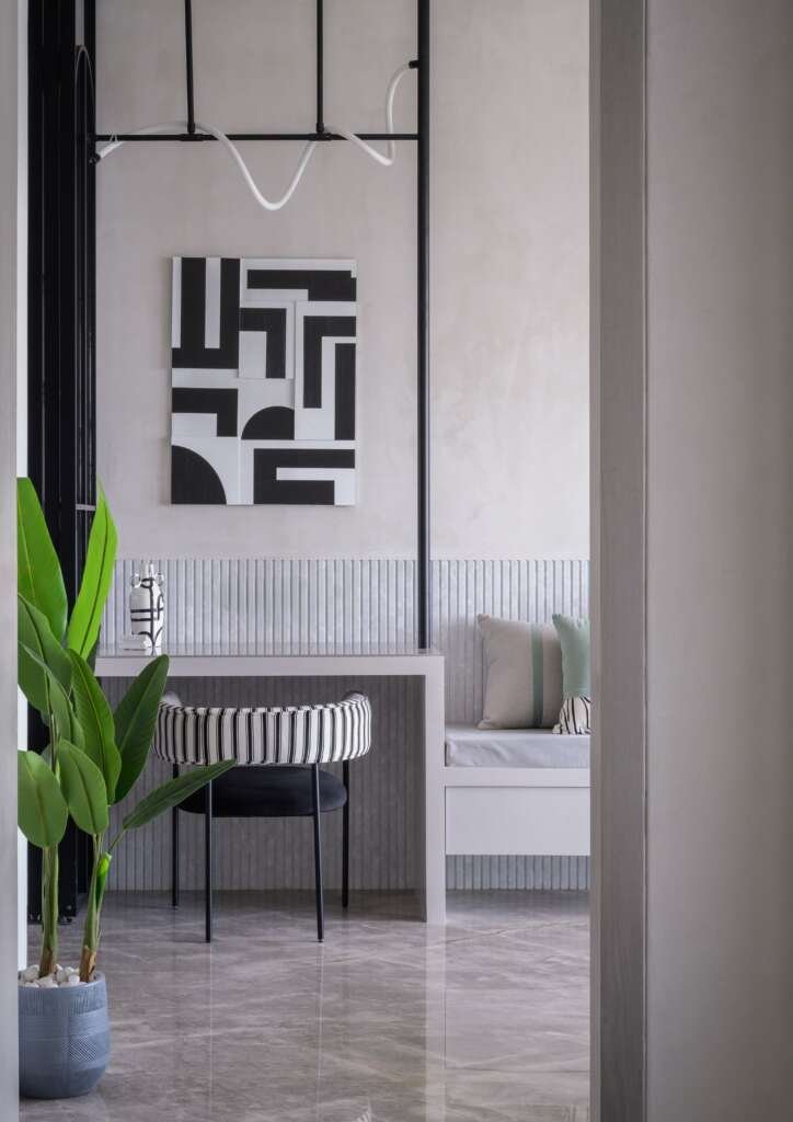 Inside a 4,700 Sq. Ft. Grey-Themed Mumbai Home That Redefines Understated Opulence