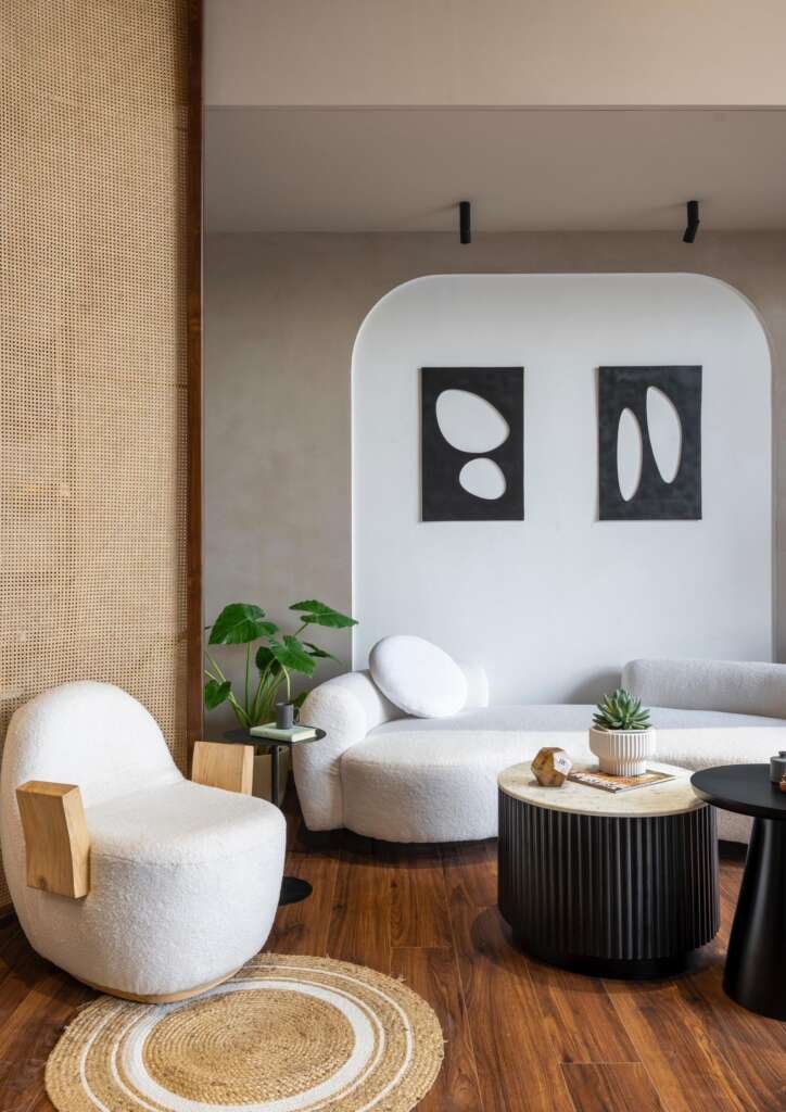 Inside Japandi Studio: A Timeless Retail Space by Mirari Design Visuals Blending Calm Luxury with Curved Elegance