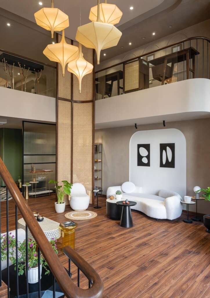 Inside Japandi Studio: A Timeless Retail Space by Mirari Design Visuals Blending Calm Luxury with Curved Elegance