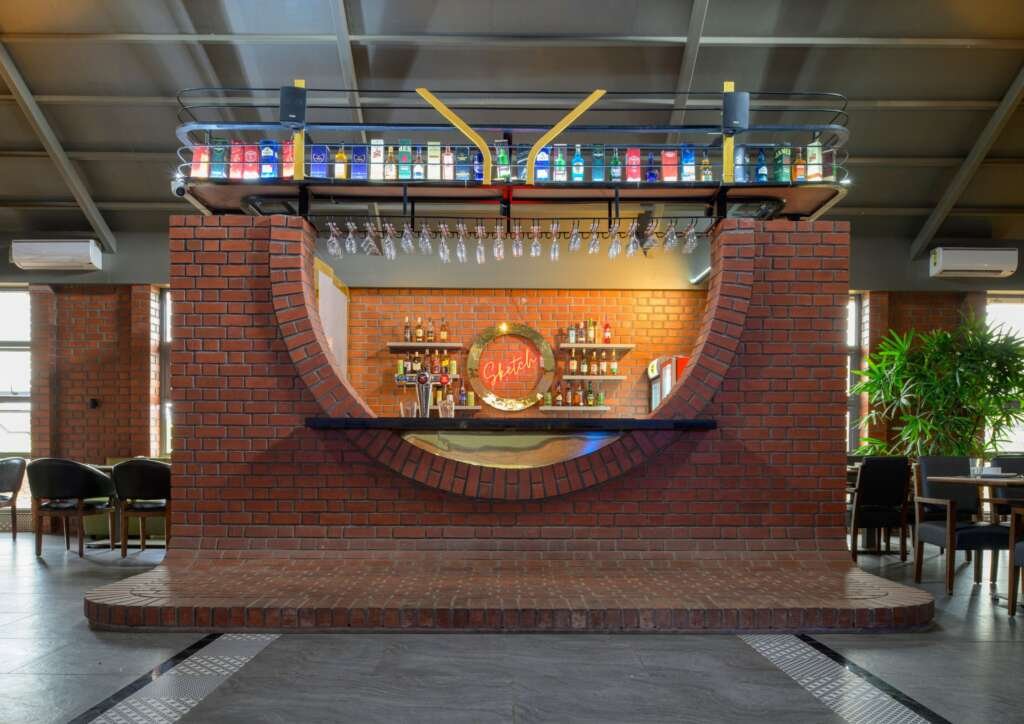 The Brick Arch Restaurant by AD+Atelier: A Contemporary Ode to Vernacular Architecture in Pune