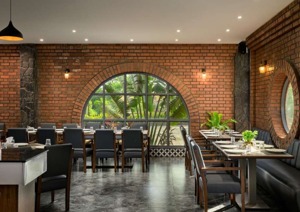 The Brick Arch Restaurant by AD+Atelier: A Contemporary Ode to Vernacular Architecture in Pune