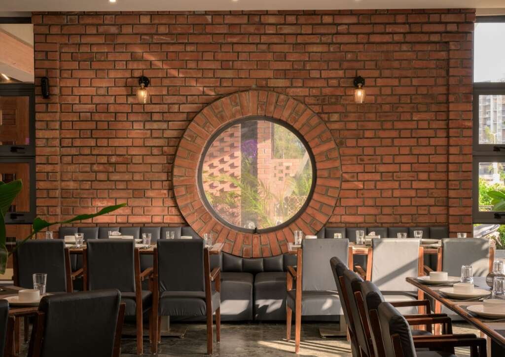 The Brick Arch Restaurant by AD+Atelier: A Contemporary Ode to Vernacular Architecture in Pune
