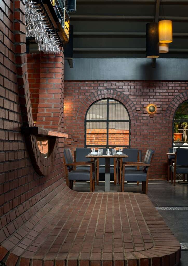 The Brick Arch Restaurant by AD+Atelier: A Contemporary Ode to Vernacular Architecture in Pune