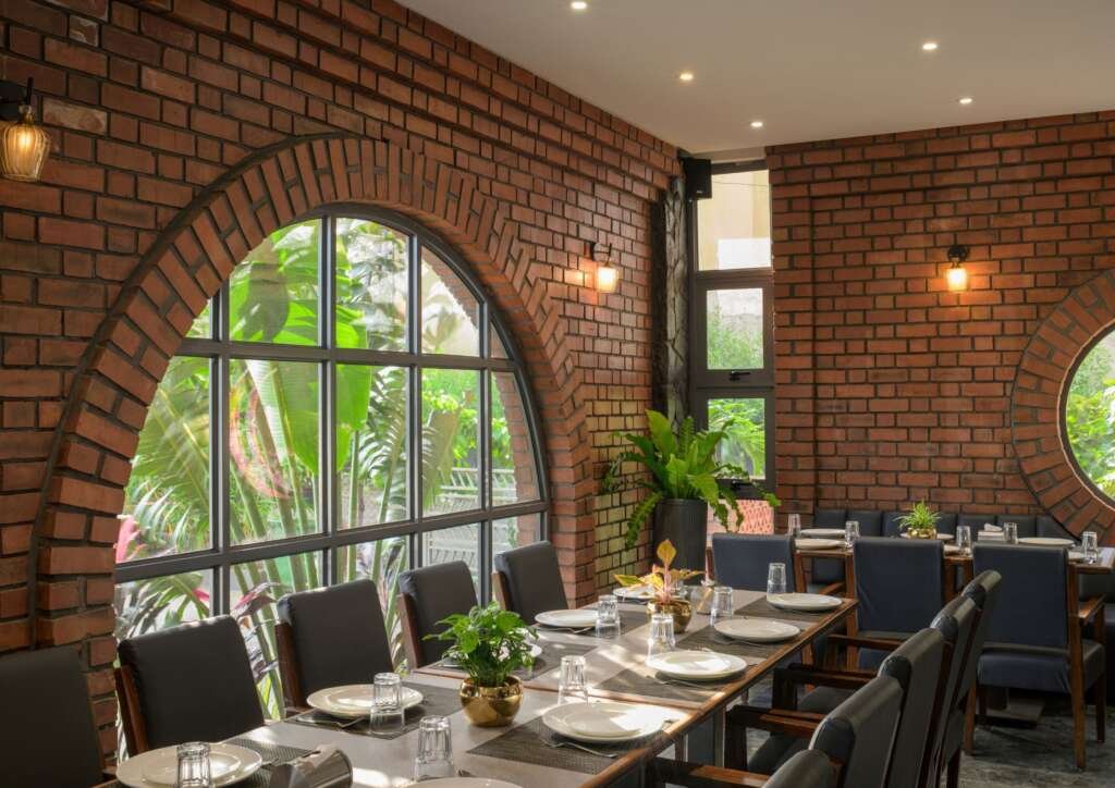 The Brick Arch Restaurant by AD+Atelier: A Contemporary Ode to Vernacular Architecture in Pune