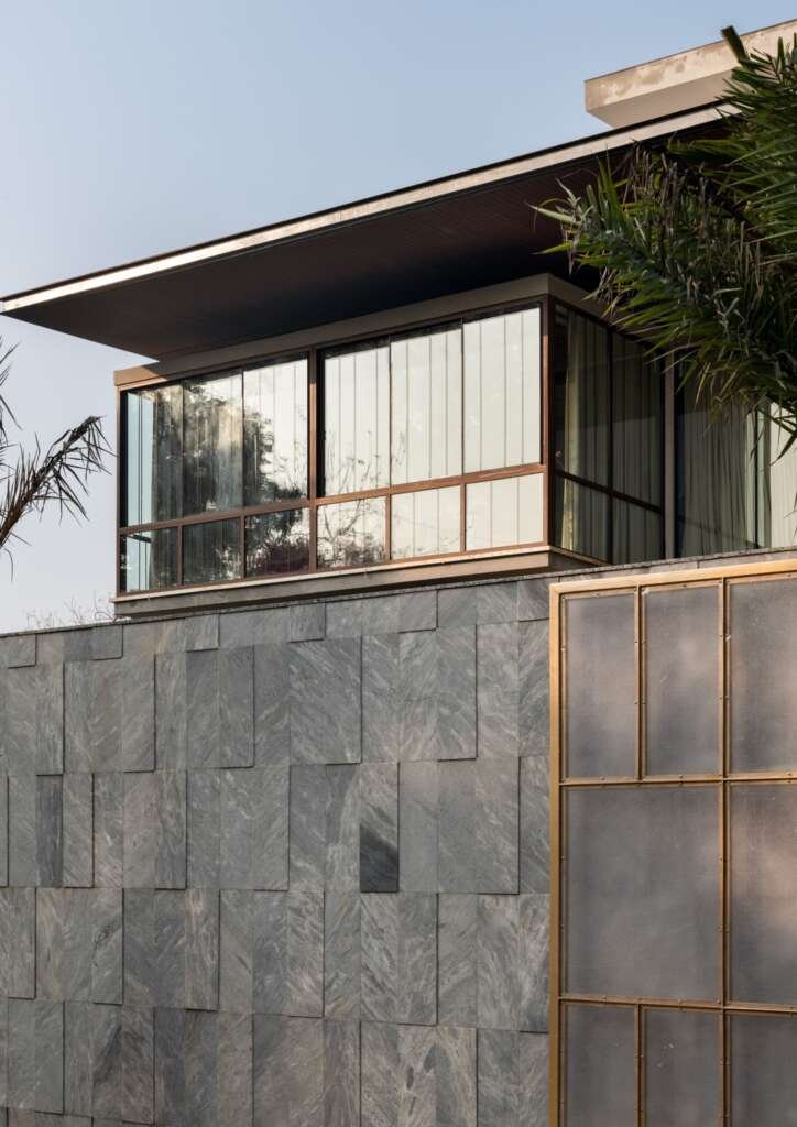 Sculpted Elegance: A Luxurious Contemporary Villa by Squelette Design That Blends Geometry, Light, and Nature