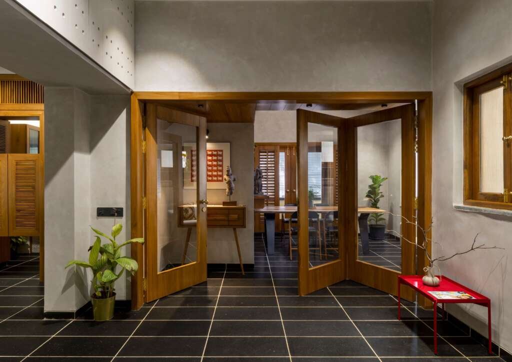 Visit This Thoughtful Revival of a 40-Year-Old Apartment into a Contemporary Design Studio