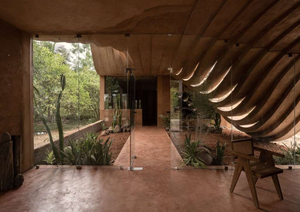 Vaazh: A Handcrafted Earth Home Embracing Nature