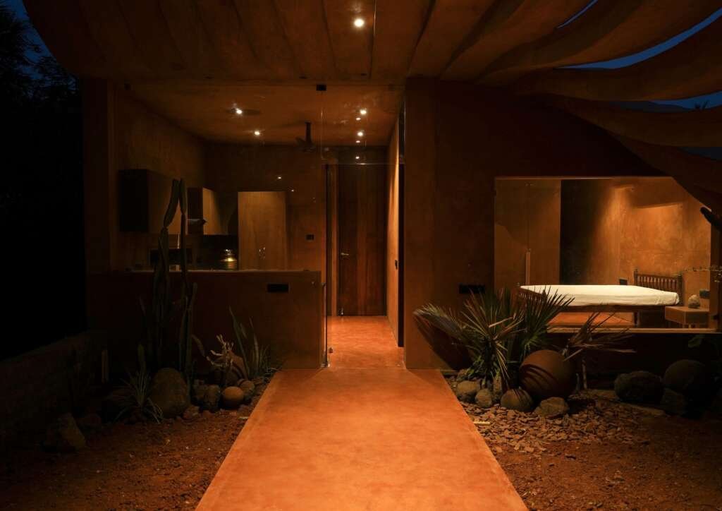 Vaazh: A Handcrafted Earth Home Embracing Nature