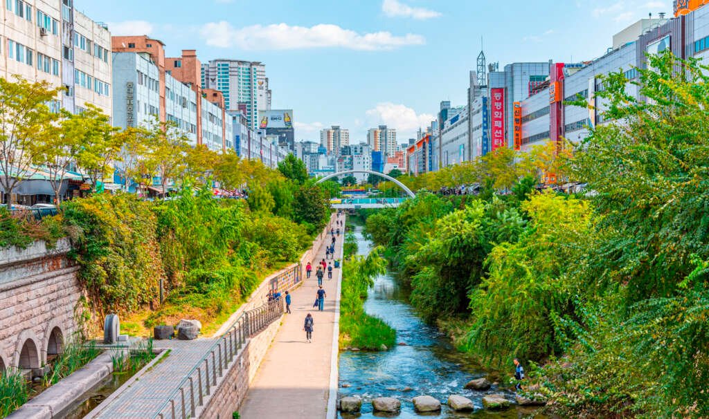 Understanding what is Landscape Architecture through real world case studies like Cheonggyecheon Stream, Seoul