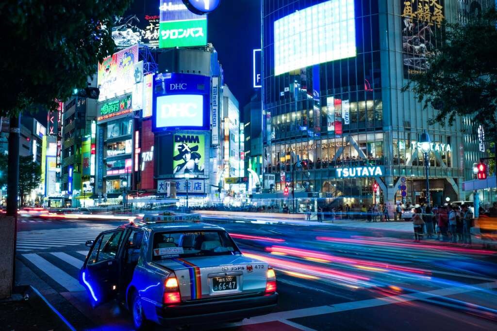 Cities Confront Global Challenges: Innovative Solutions and Strategies