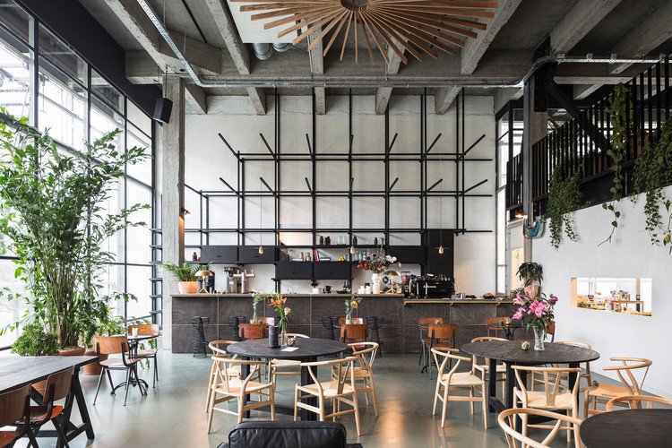Biophilic interiors with natural elements at Fosbury & Sons Harmony coworking - Frederik Vercruysse