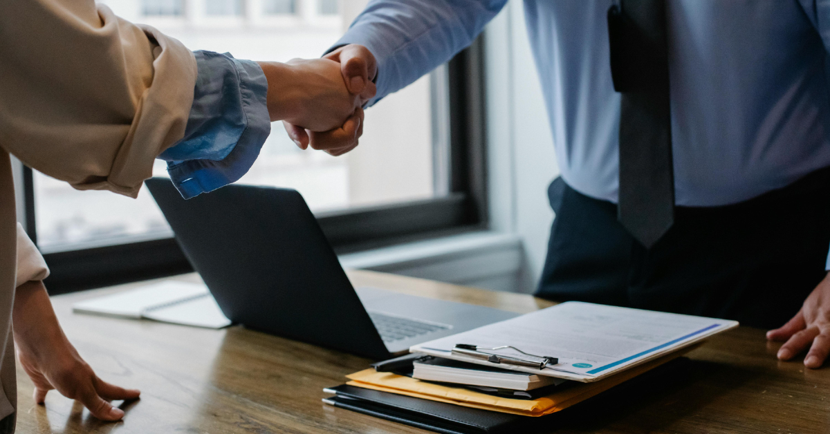 Importance of Contracts and Invoices for Freelancers