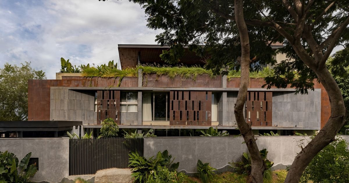 Western Valley House by STO.M.P: A Tranquil Lakeside Bungalow Rooted in Natural Architecture