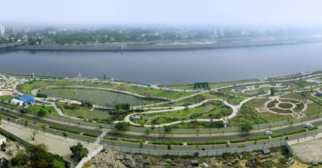 sabarmati riverfront in ahmedabad