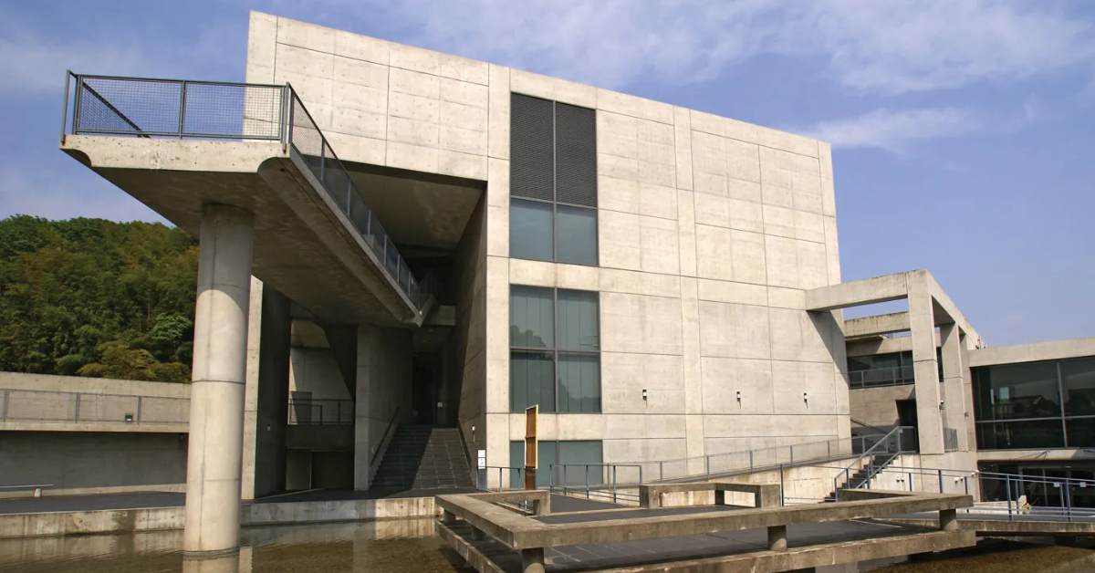 Church of the Light by Tadao Ando: 9 Brilliant Design Lessons in Concrete, Darkness and Light