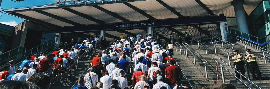 Stadium Architecture Explained: The Powerful Design Science Behind Sightlines, Crowd Flow and the Perfect Seat 